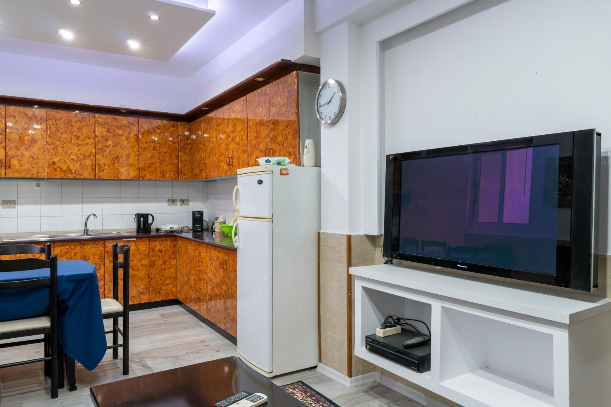 Royal Aparthotel Vlorë Екстериор снимка
