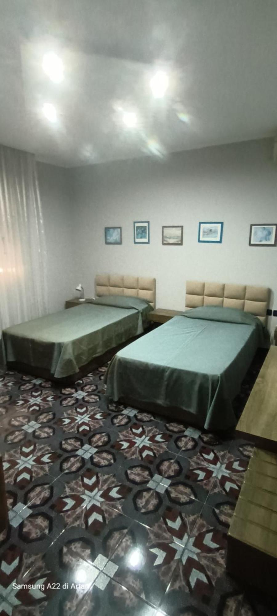 Royal Aparthotel Vlorë Екстериор снимка