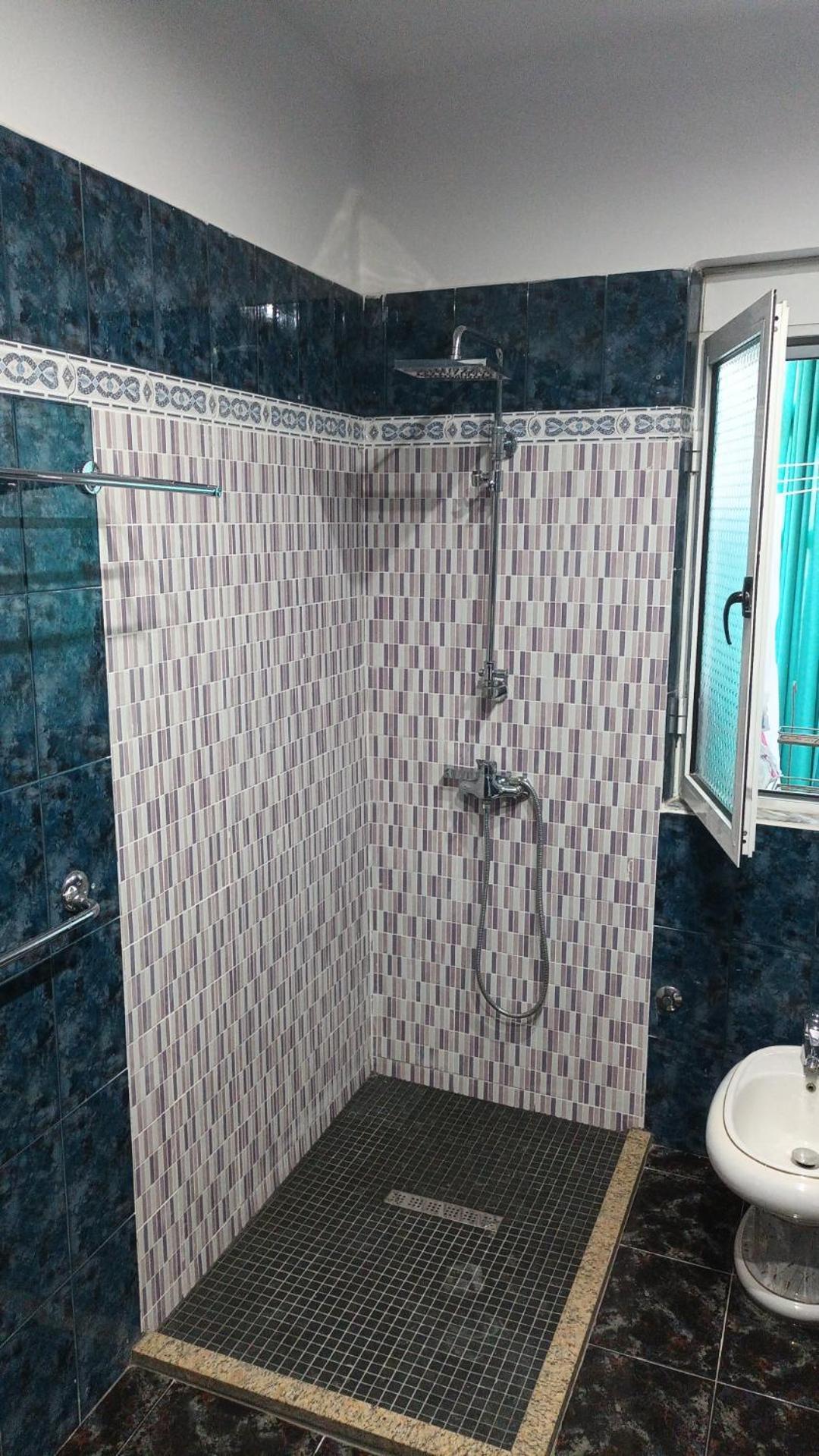 Royal Aparthotel Vlorë Екстериор снимка